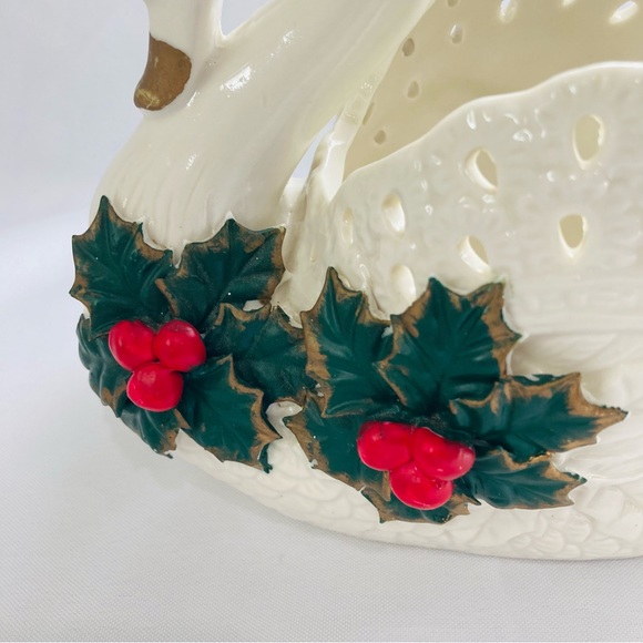 Vintage swan planter/vase - Picture 8 of 13